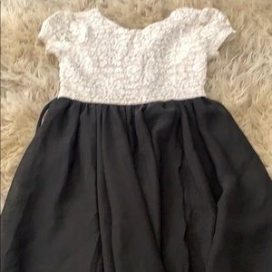 Speechless  girls black and white dress